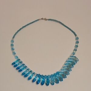 Chic Turquoise Beaded Necklace